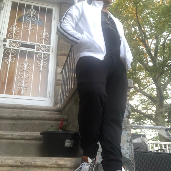 Meet your Posher, Juan - Picture 9 of 12